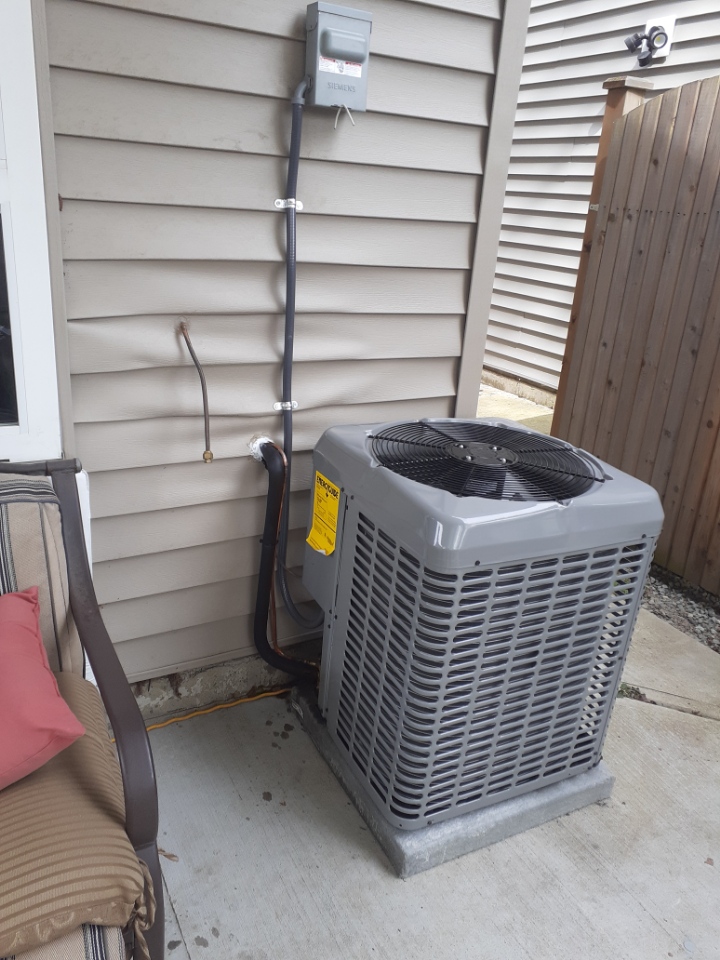 Heat pump repairHeat pump/AC installation Vancouver
